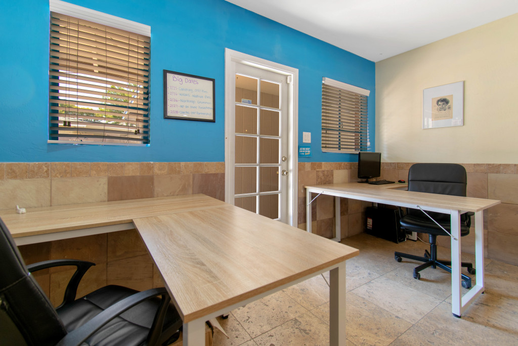 A brand new desk available for work at this downtown Phoenix office space